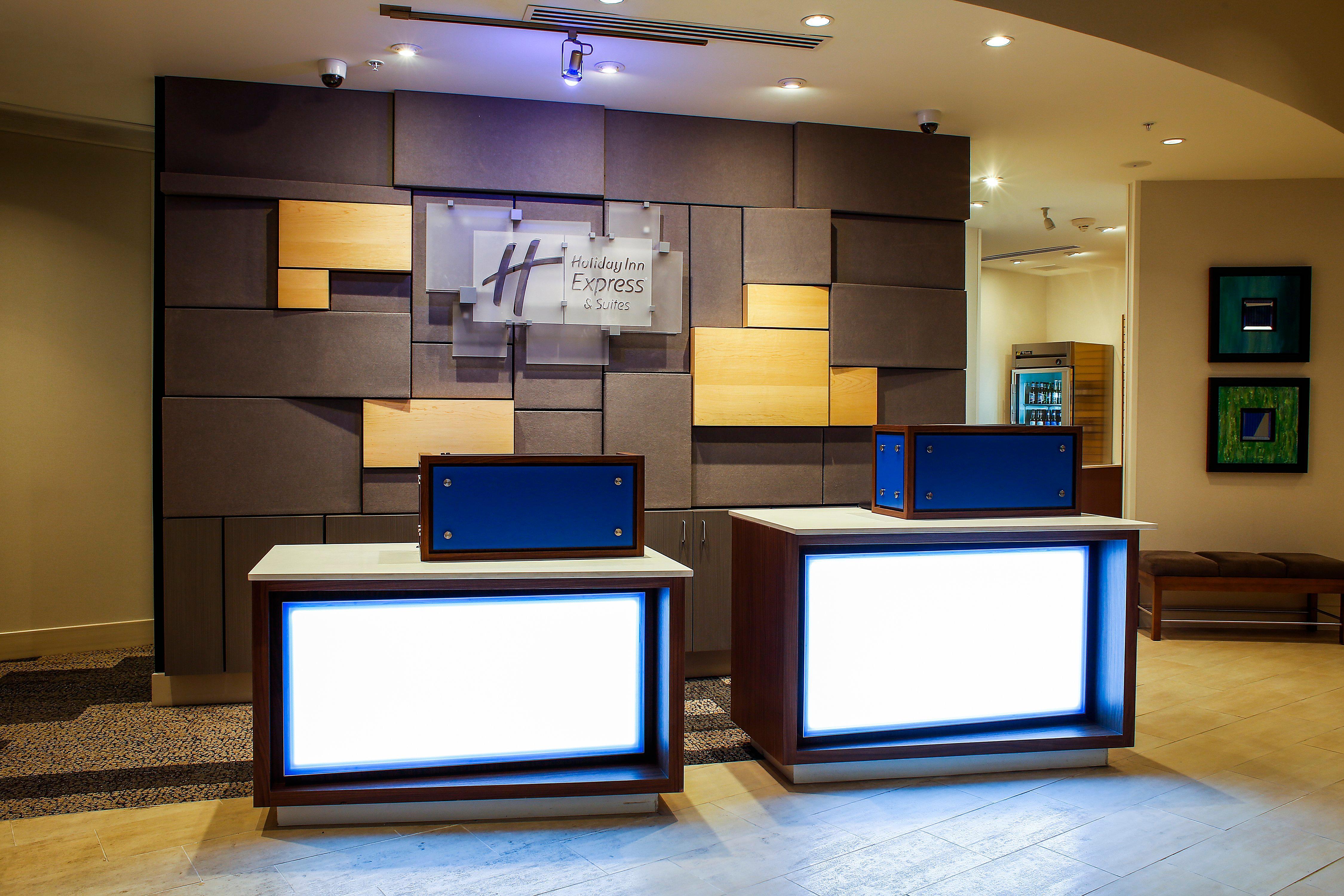 Holiday Inn Express & Suites Downtown Louisville By Ihg Екстериор снимка