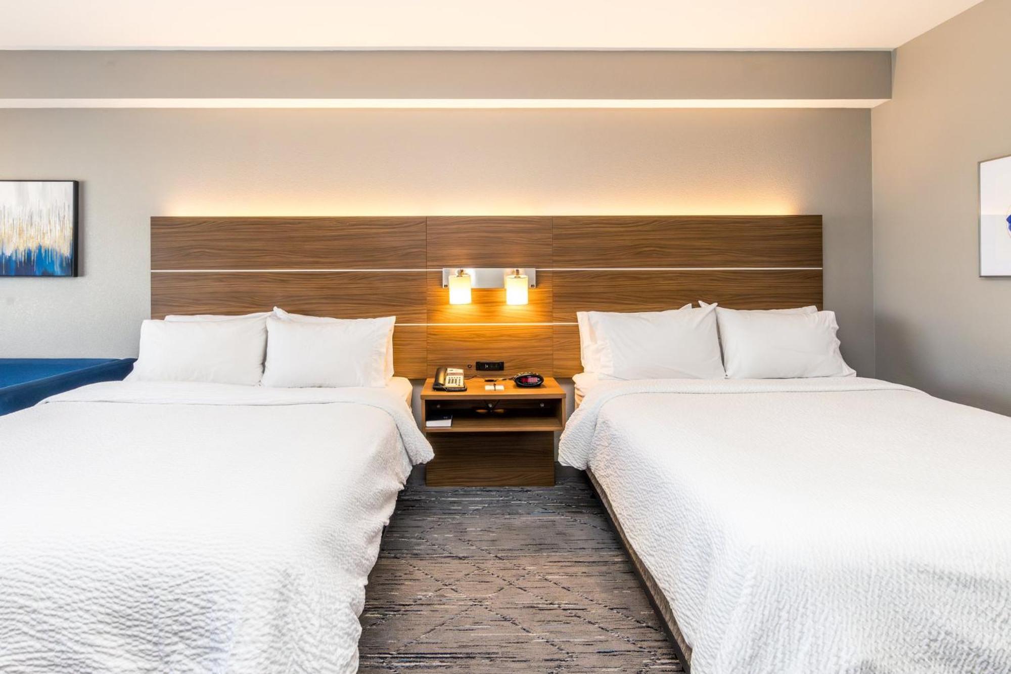 Holiday Inn Express & Suites Downtown Louisville By Ihg Екстериор снимка