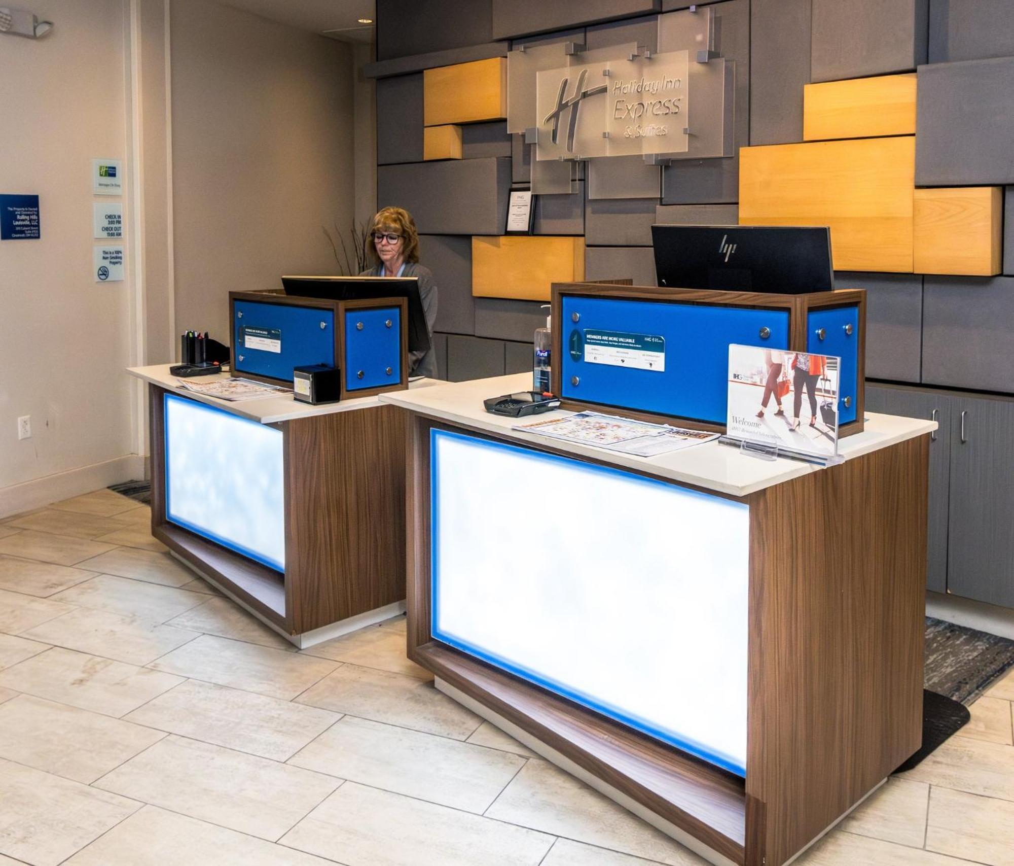 Holiday Inn Express & Suites Downtown Louisville By Ihg Екстериор снимка