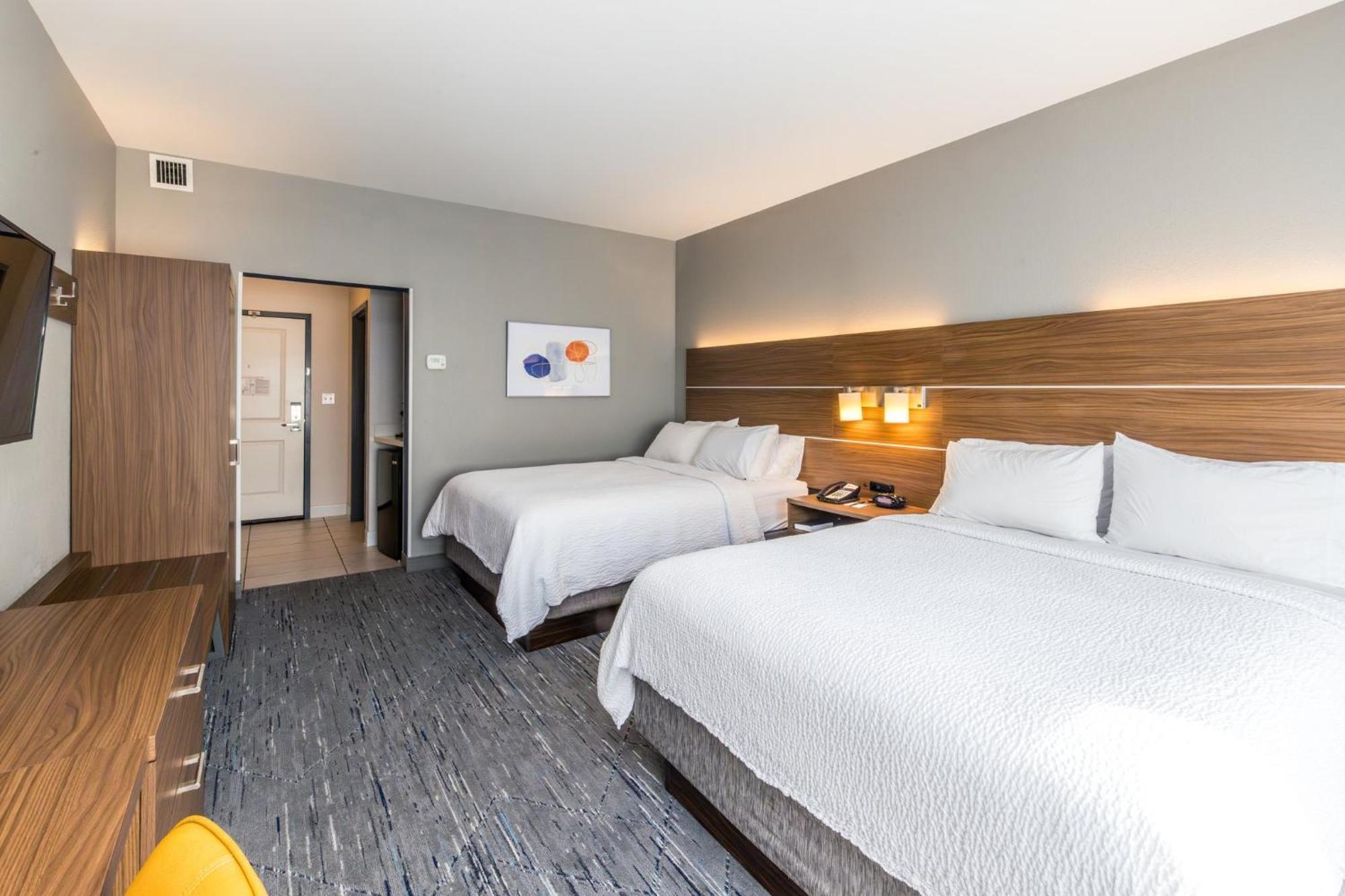 Holiday Inn Express & Suites Downtown Louisville By Ihg Екстериор снимка
