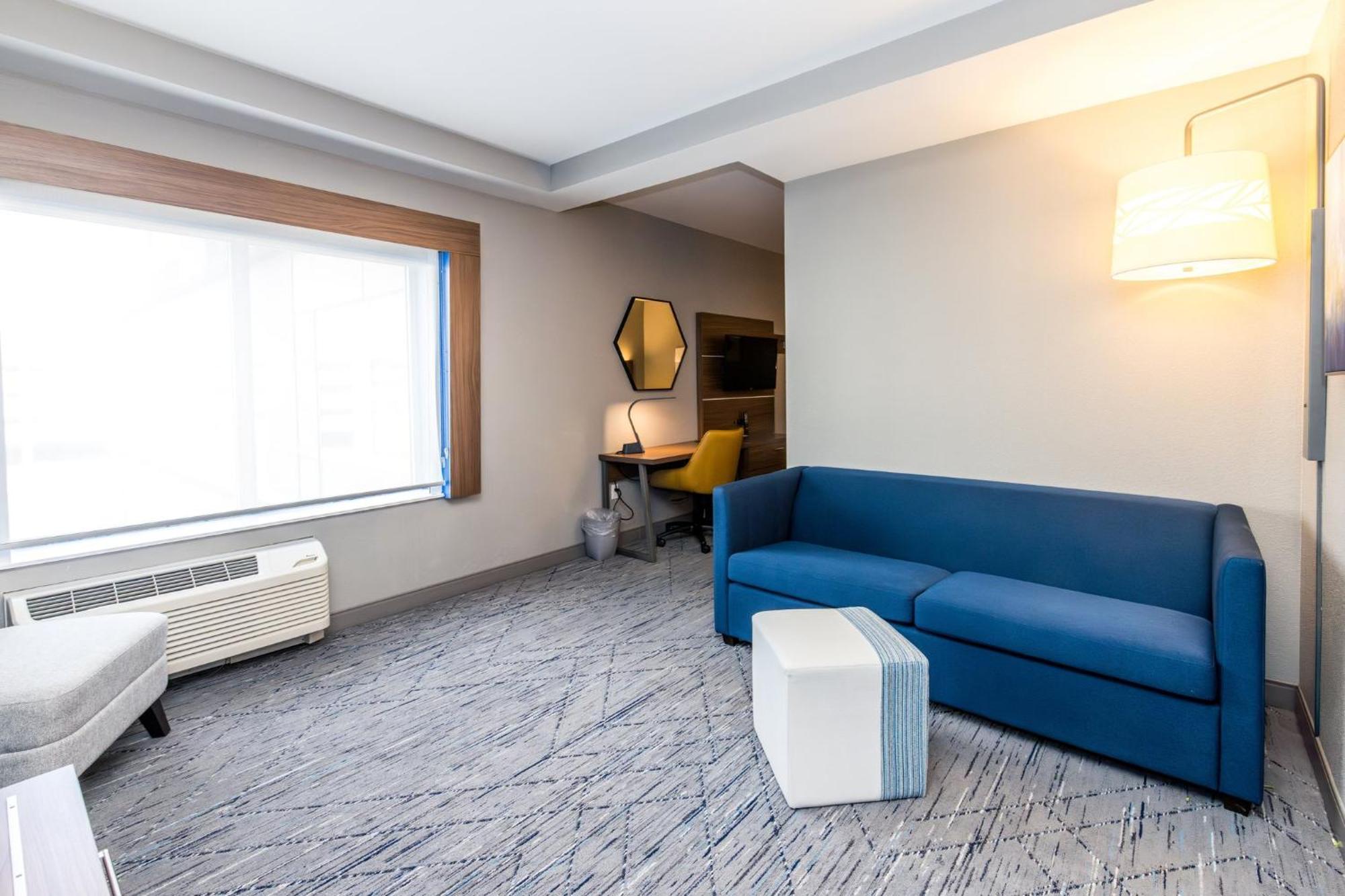 Holiday Inn Express & Suites Downtown Louisville By Ihg Екстериор снимка